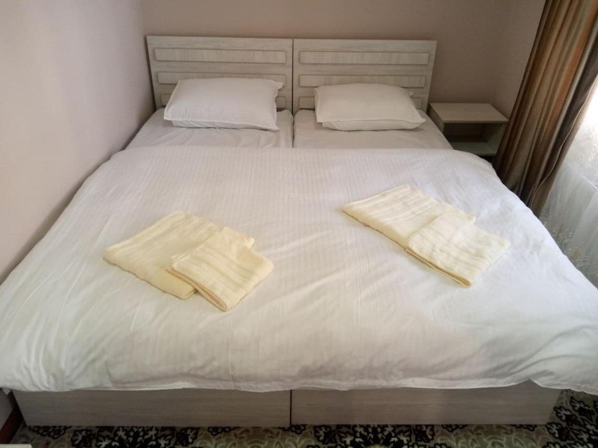 סמרקנד Istirohat Guest House מראה חיצוני תמונה