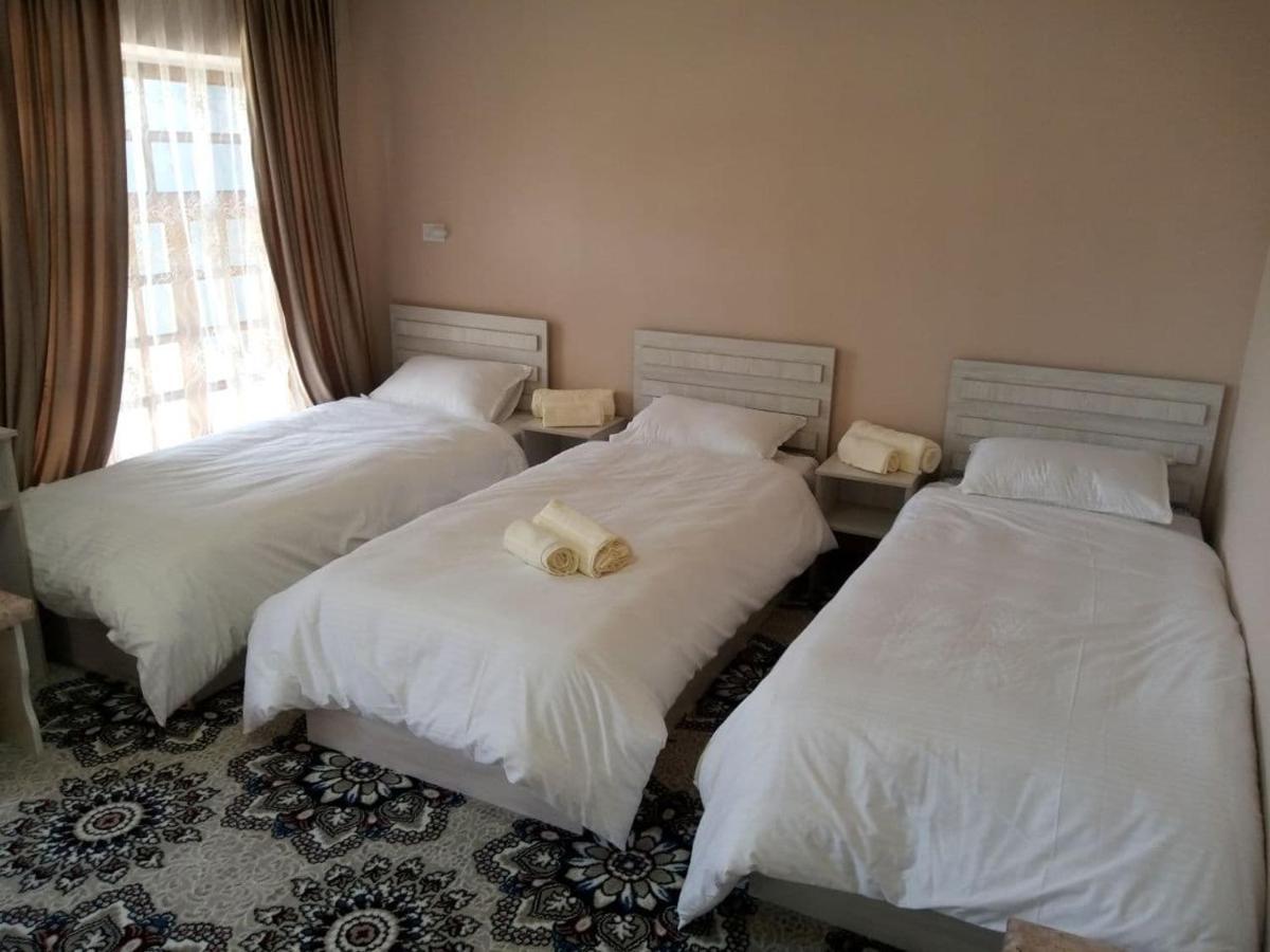 סמרקנד Istirohat Guest House מראה חיצוני תמונה